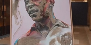 【千亿体育】不愧是姆总😎！姆巴佩花费52万欧拍下一幅艺术家所绘的贝利画
