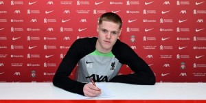 【千亿体育】官方：17岁中后卫卡特-平宁顿与利物浦签订第一份职业合同