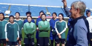 【千亿体育】米卢探班北京女足：不要总是想着输赢，练好技术最重要