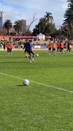 行云流水，轻松写意⚽拉什福德训练场小秀颠球